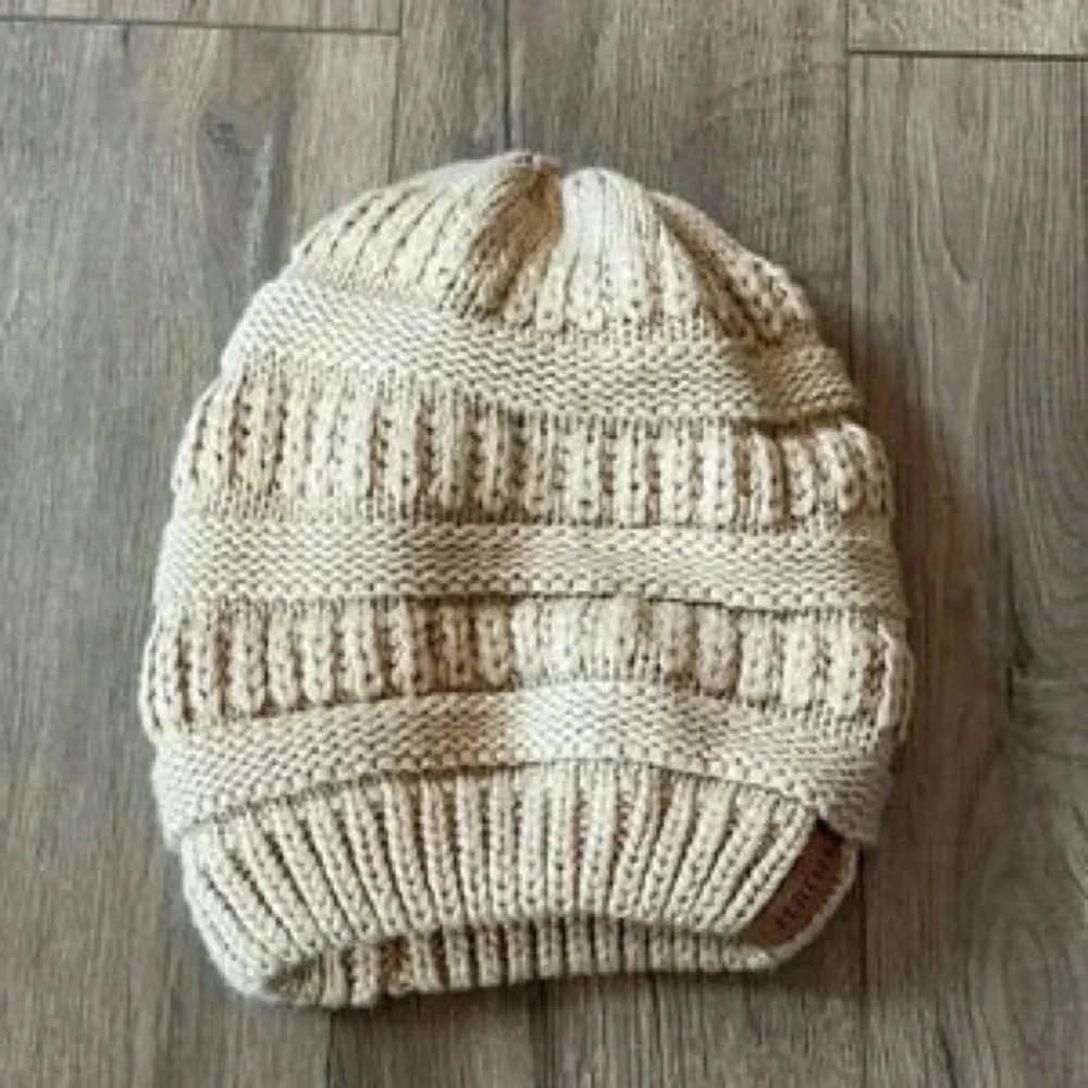 Cream Ribbed Knit Beanie Hat - Women's Winter Accessory